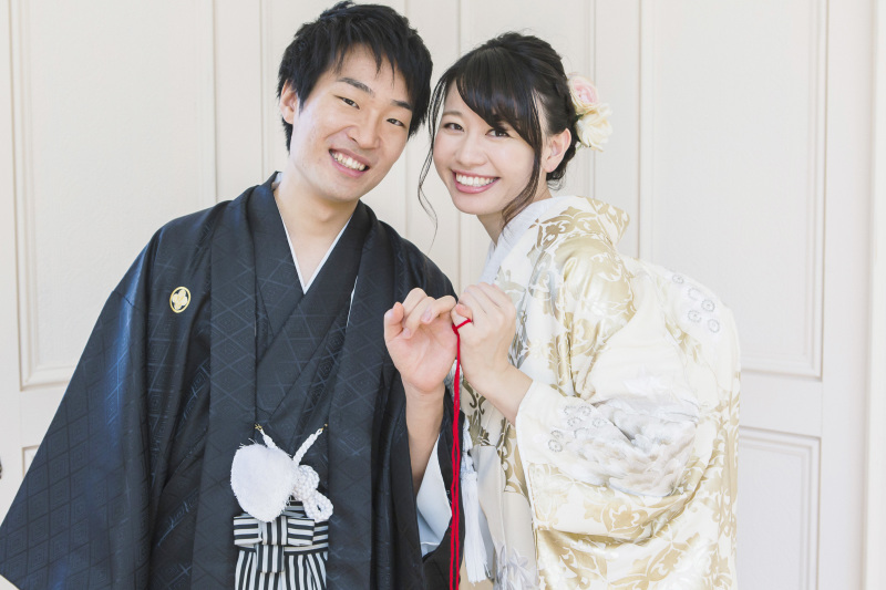 赤い糸がお二人を結びます♪