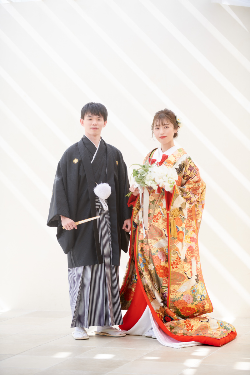 赤×ゴールドの色打掛が華やか♡