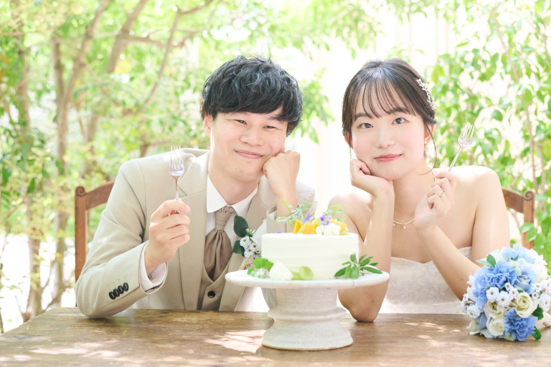 爽やかな緑の中でのファーストバイト♡