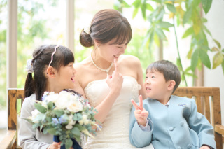 サロンドパルール　salon de parure_オールシーズン緑あふれるお庭つきスタジオで貸切撮影♪