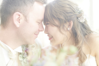 カメラ目線だけじゃない、二人の自然な表情を切りとりたい