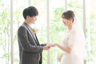 ＼たとえば／ 【直前割プラン】洋装1着＊今だけ！夢の13万円代でフォトウェディング♪