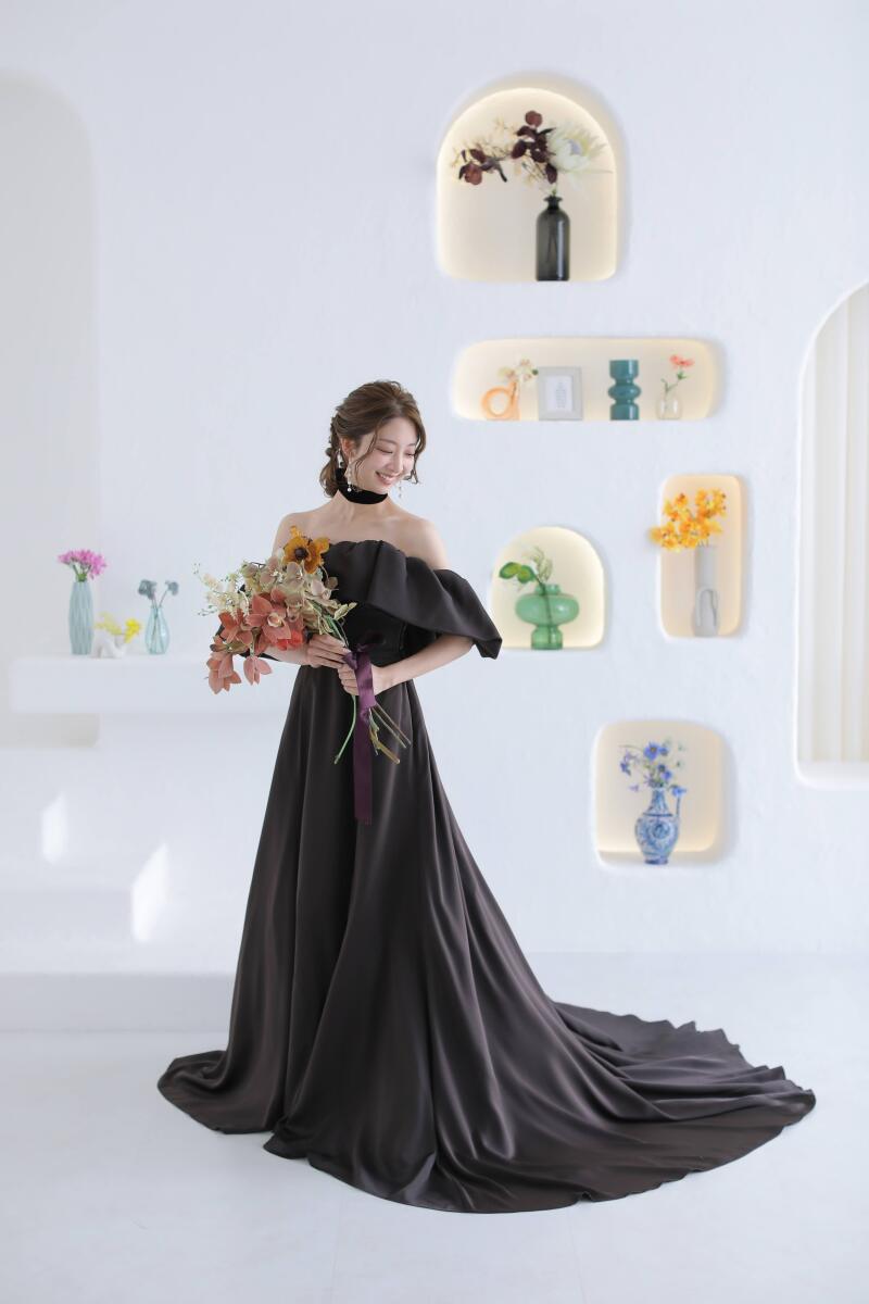 ダークブラウンドレス