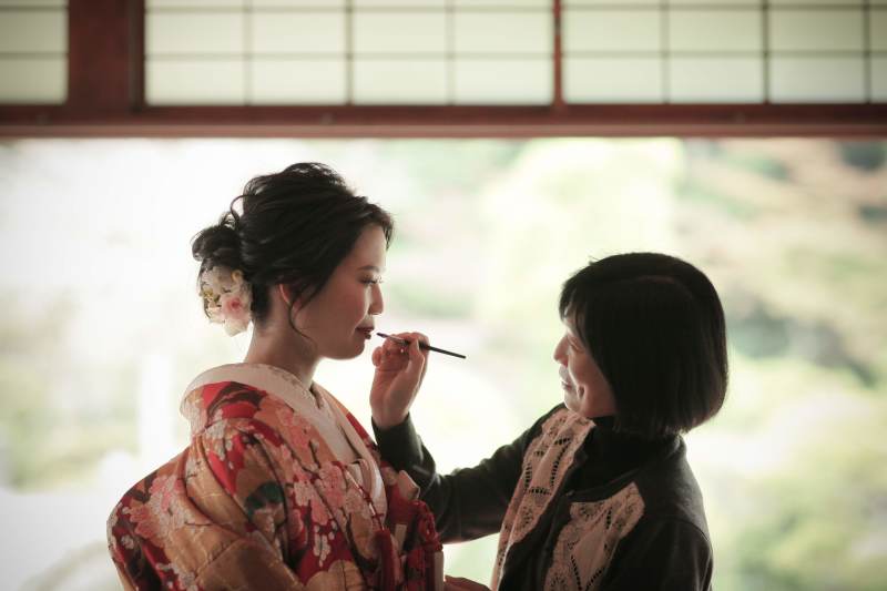 色打掛に着替えて