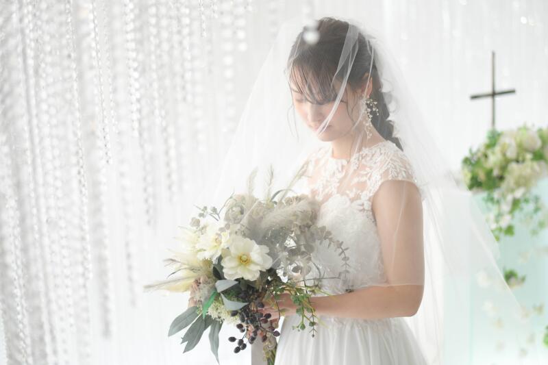 ウェディングドレス×チャペル*キラキラ