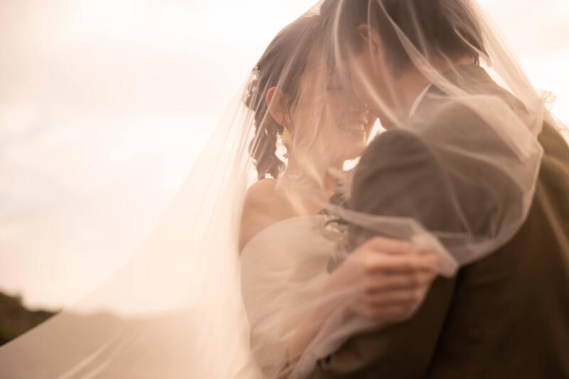 ベールに包まれて...