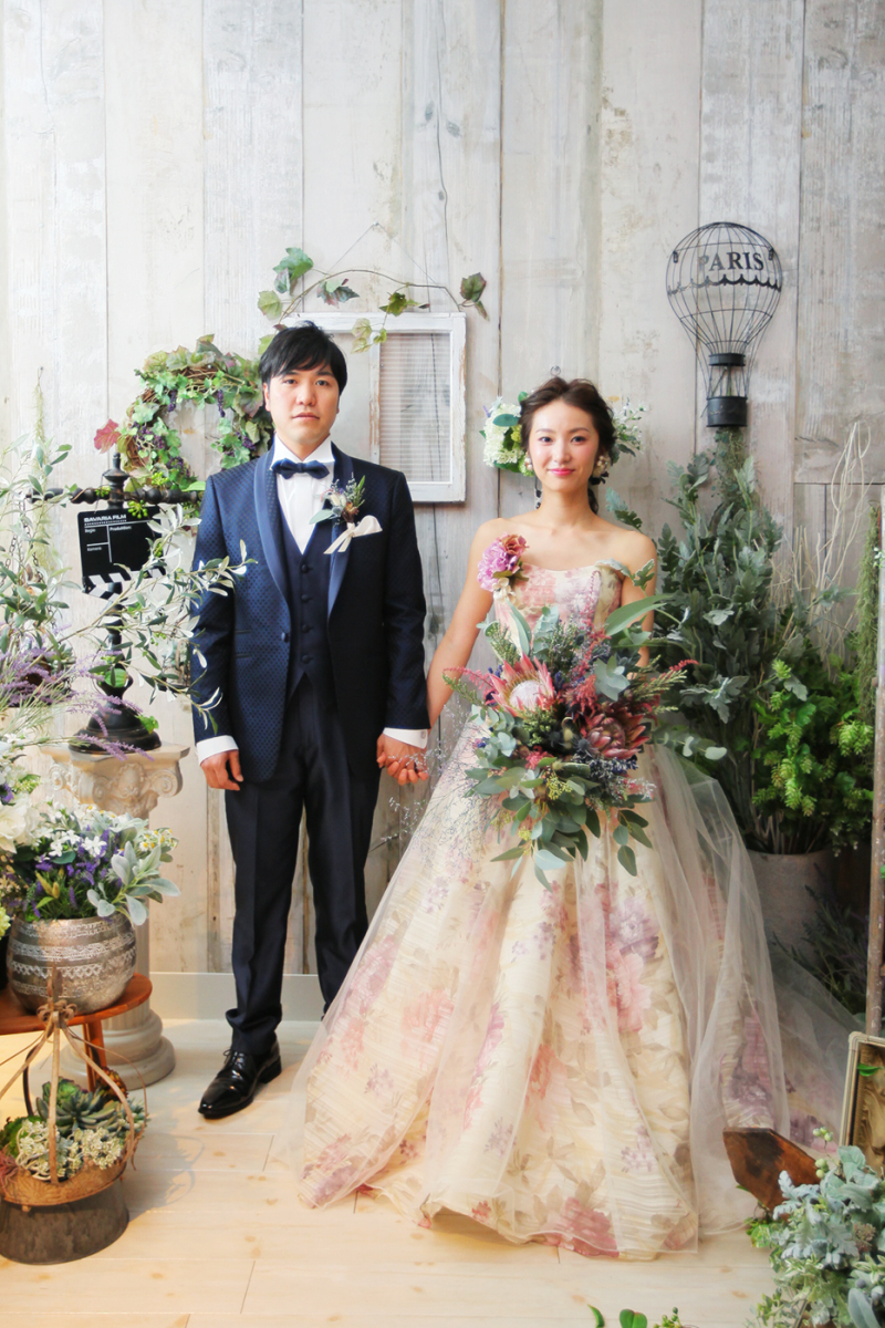 19:00〜 アンティークな雰囲気の洋装に♡