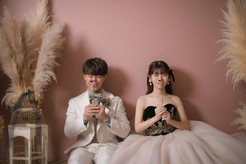 ピンクの背景で柔らかくふんわりと♪