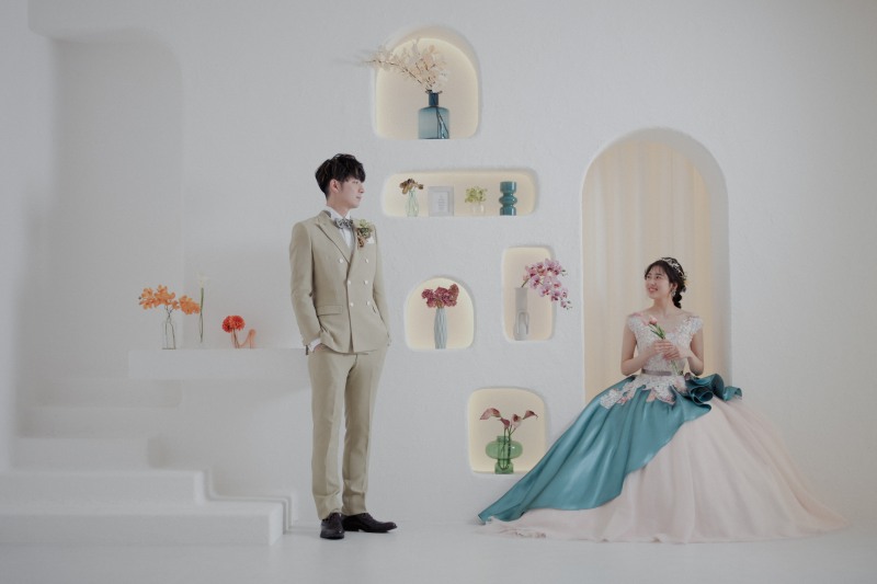 最後はスタジオでカラードレス撮影