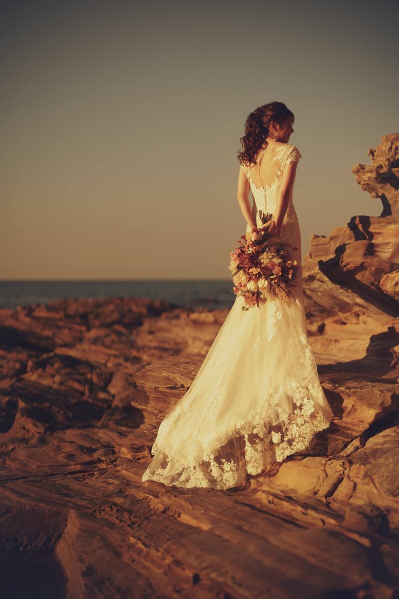 後ろ姿も美しいドレス