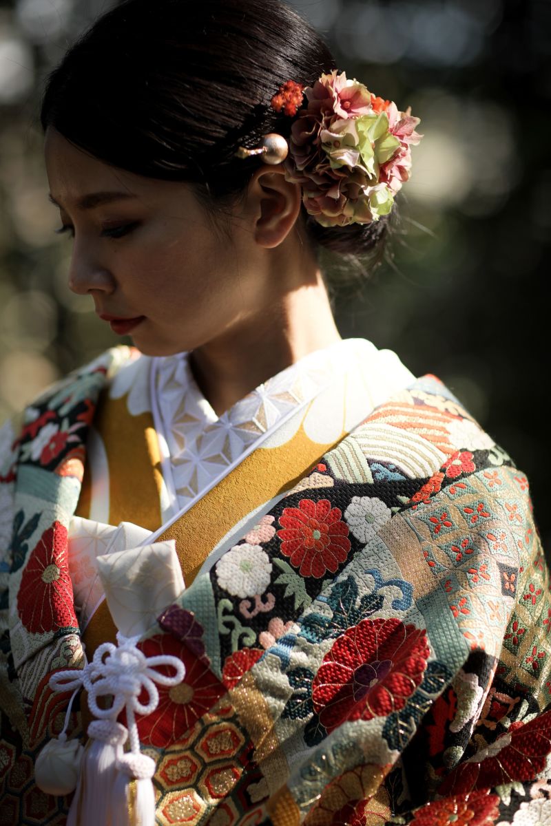 和装の色小物にもこだわって