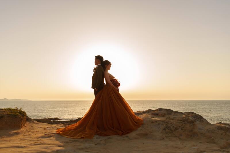 夕暮れ時の海は特別な瞬間に!