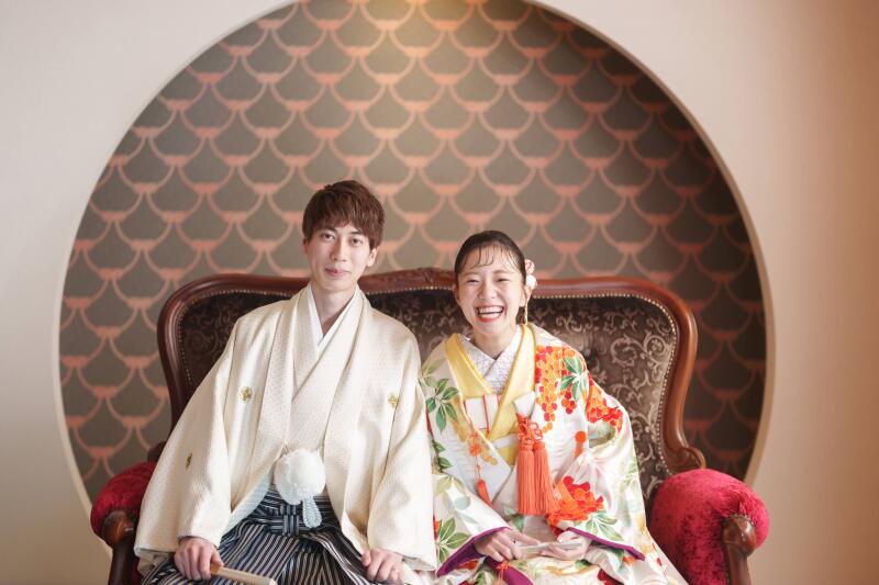 周りをハッピーにさせてくれるスマイルが素敵すぎる花嫁さん