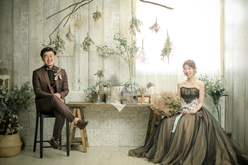 カラードレスはスタジオ撮影