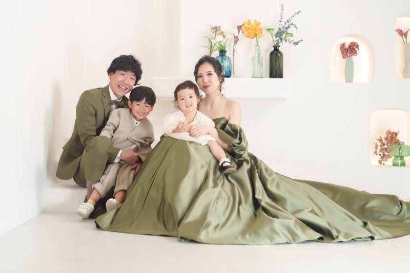 お子様も一緒にファミリーフォトウェディング