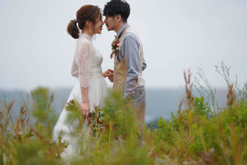 ぎゅっと、近くに寄って