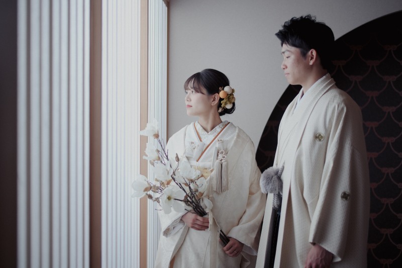 白無垢姿で大人っぽく