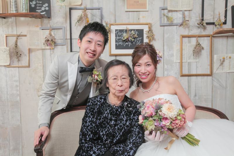 家族も一緒にウェディング撮影♡