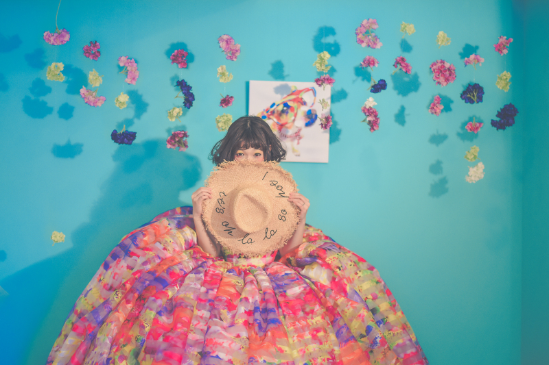 小物や背景を変えて・・・