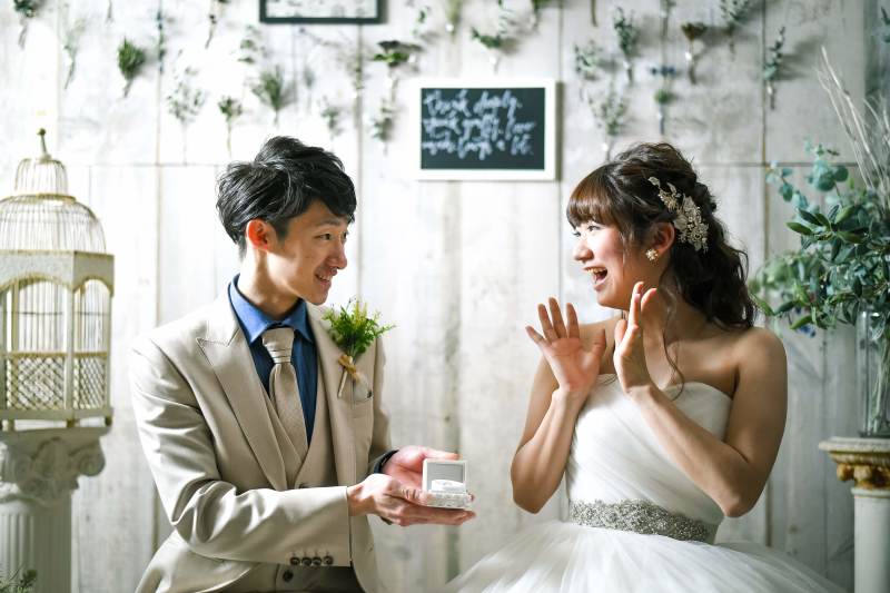 ドレスでスタジオ撮影