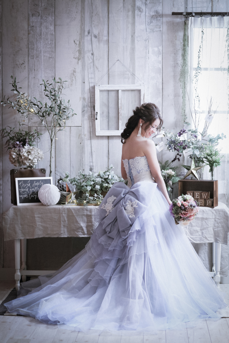 バックスタイルも素敵なドレス