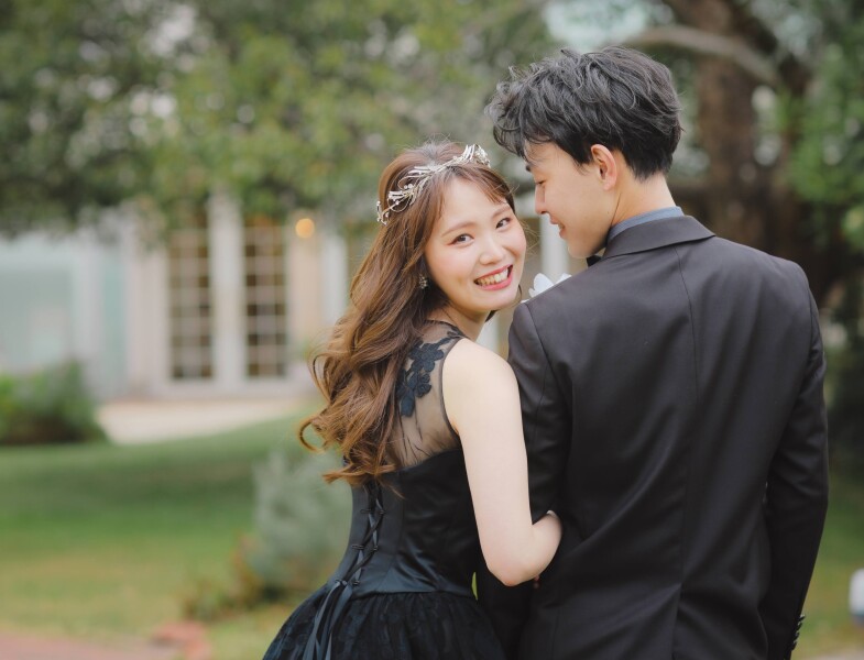 新婦さんだけこっちを振り向き