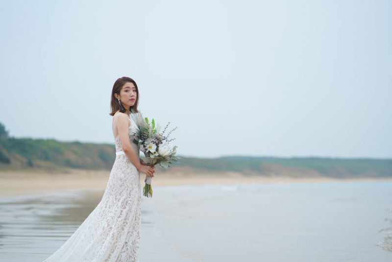 海ロケにあったドレスチョイスを。