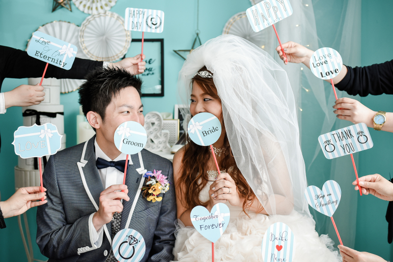 場所をスタジオに移して