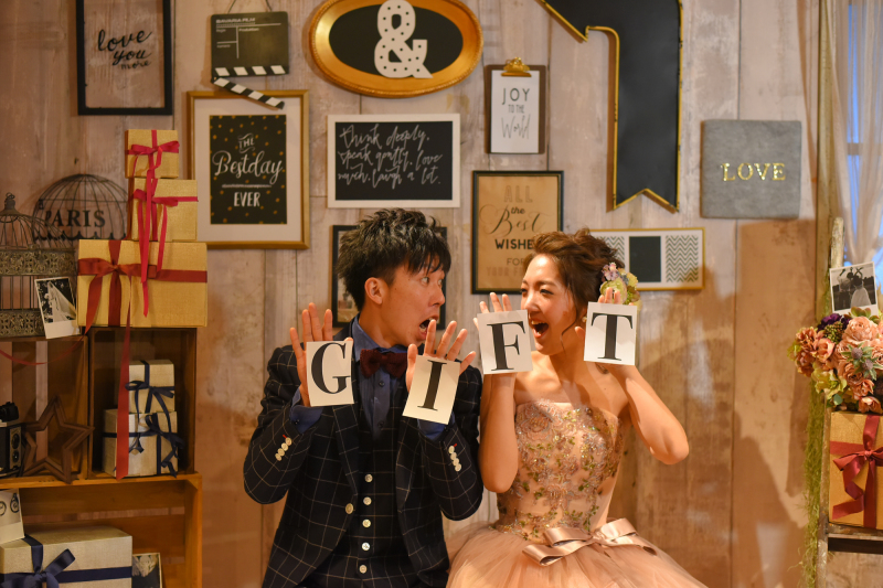 コンセプト“GIFT”をテーマに感謝を込めたフォトウェディング