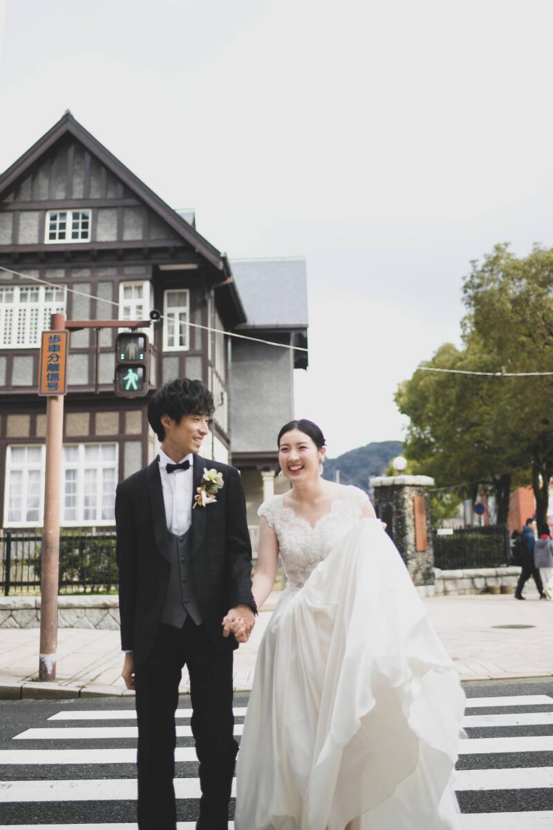 ウエディングドレスに着替えてロケーションへ