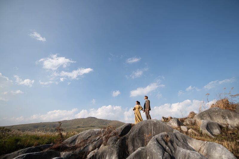 まずは青空の下で