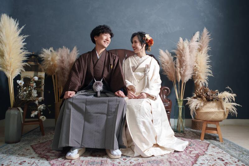 グレーの背景で