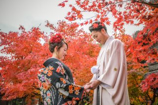 日本庭園で紅葉ロケ