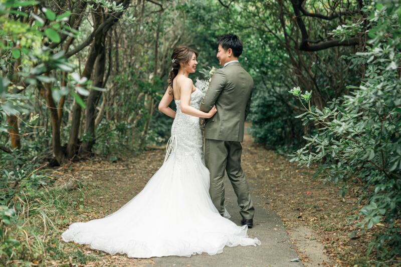 ドレスへ着替えてまたまたロケ撮影へ