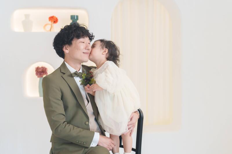 パパにはほっぺチュー！