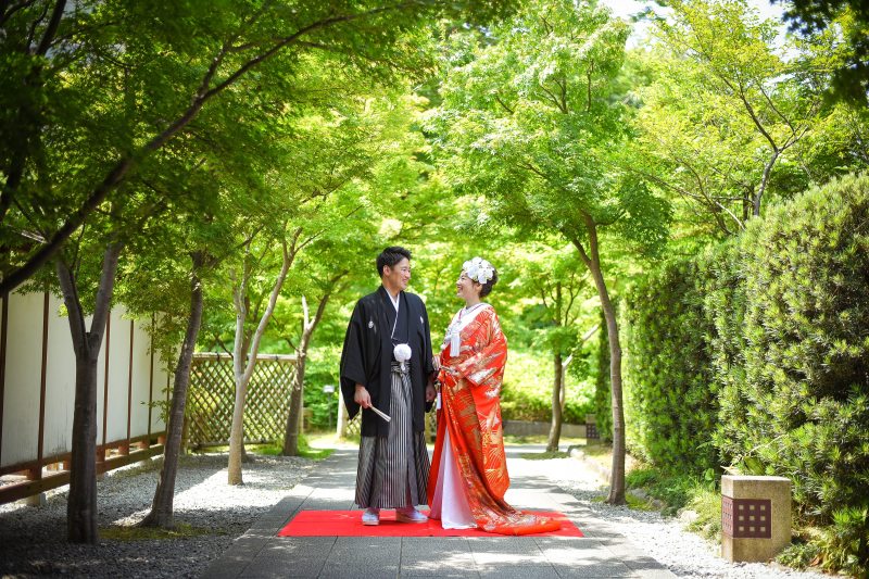 全身の色打掛姿