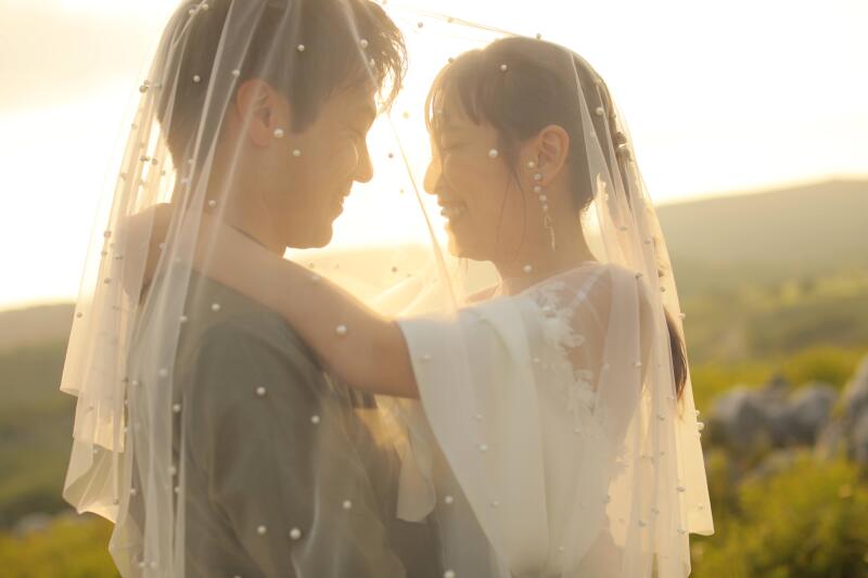 夕焼けの光の中で