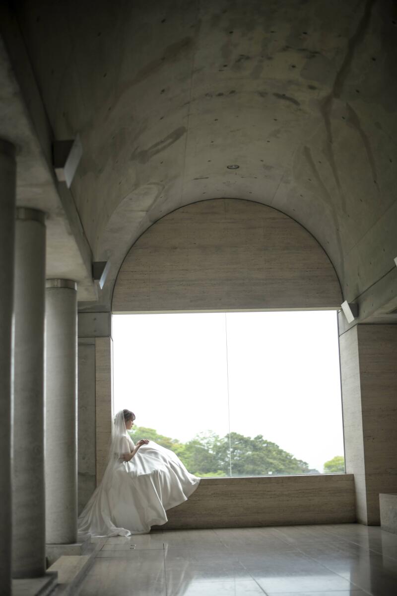 ウェディングドレス×美術館ロケ