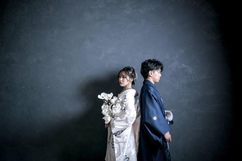 グレー背景でシックに