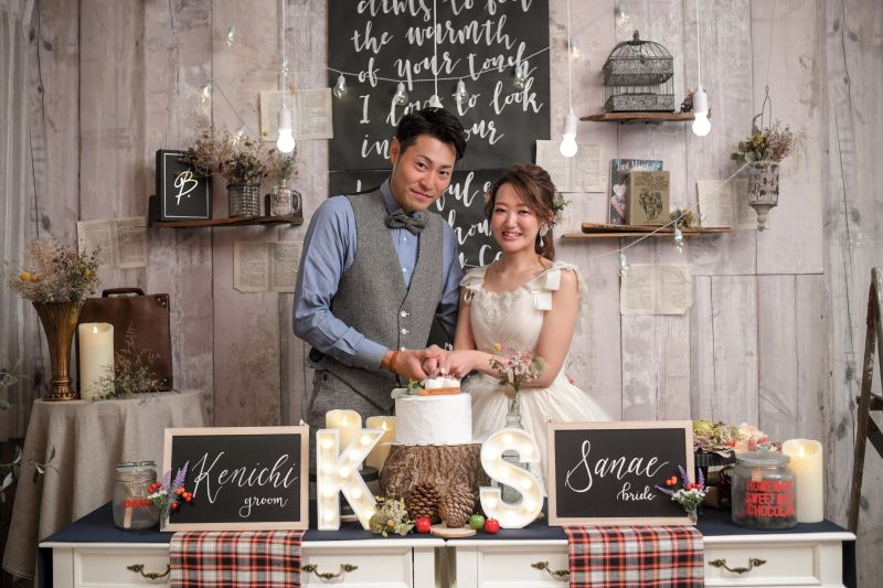 まずはスタジオでウェディングドレス撮影