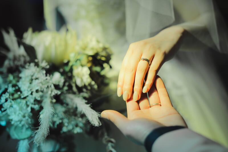 ステンドグラスから差し込む光