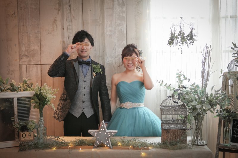 カラードレスはスタジオで!