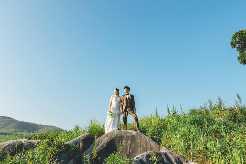 ◆北九州/旅気分でフォトウェディング◆１日完結もOK〈洋装１点・山×丘×草原のロケ撮影プラン〉