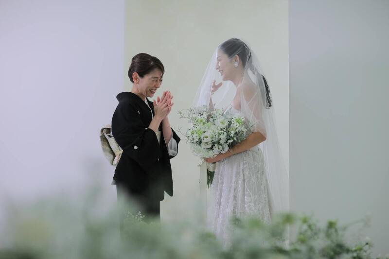 年内限定*会食付フォトプラン*ドレススタジオ撮影&6名分会食+フリードリンク付:大切なご家族と一緒に撮影+お食事しませんか?