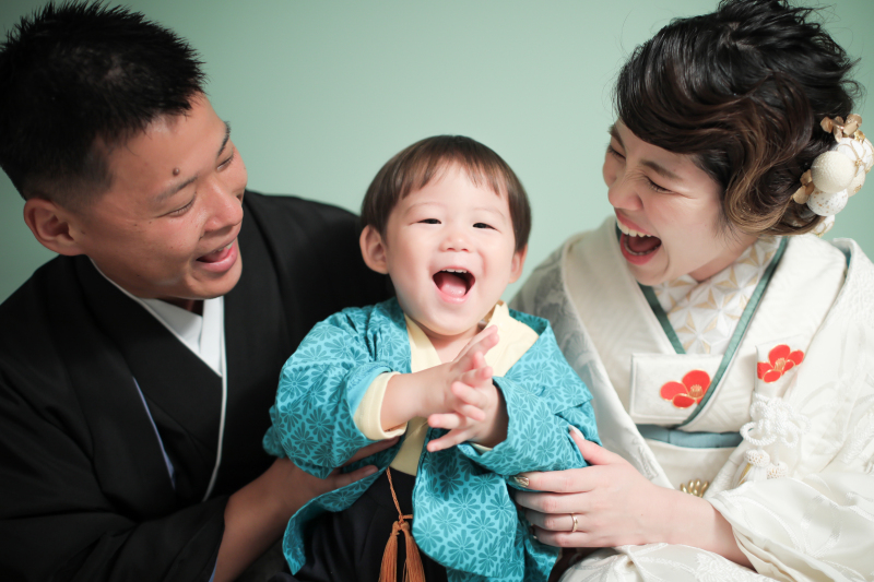 ◆お子様と一緒にスタジオ撮影◆ ２点プラン<和装&ドレス撮影>スタジオ撮影・200カット付