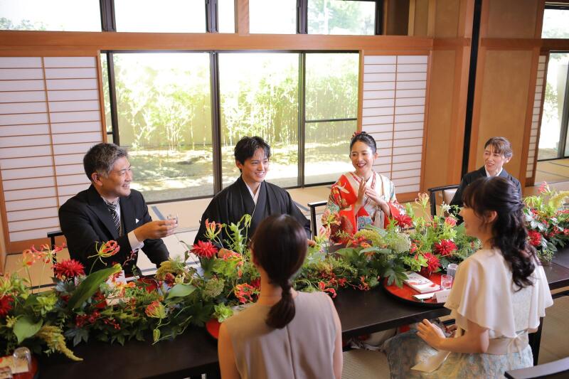 年内限定*会食付フォトプラン*和装スタジオ撮影&6名分会食+フリードリンク付:大切なご家族と一緒に撮影+お食事しませんか?