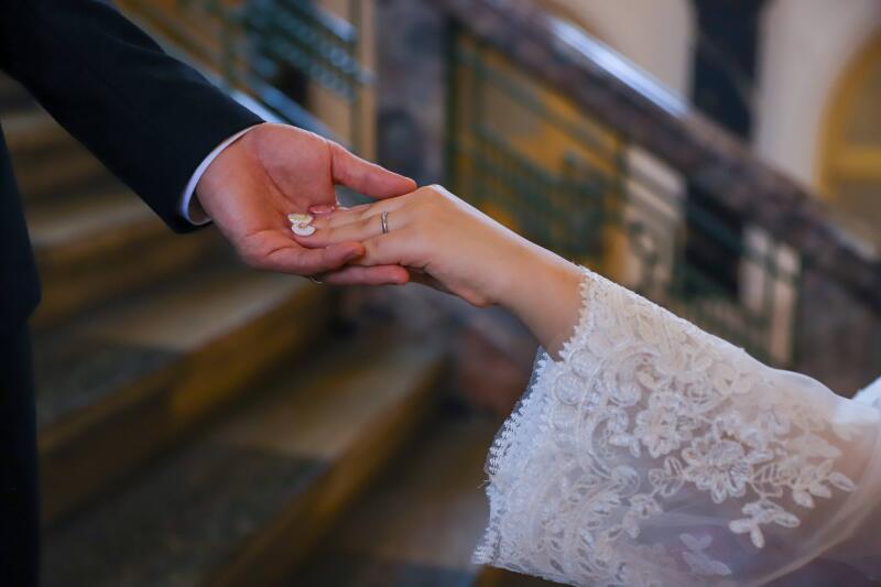 永遠を誓うリングの輝き