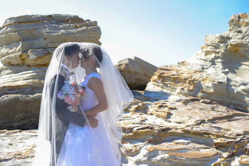 ベールに包まれる幻想的な光