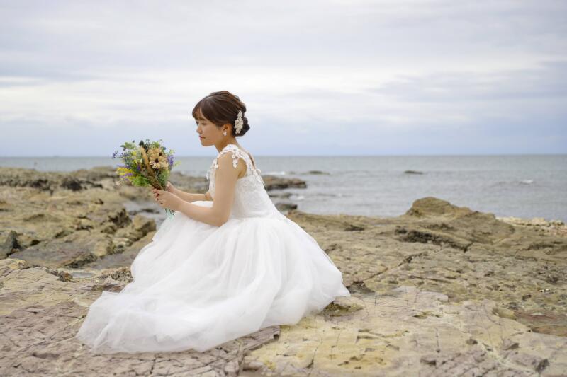 ドレスの美しさを際立たせて