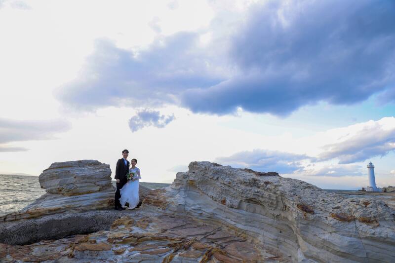 岩場でのダイナミックな構図